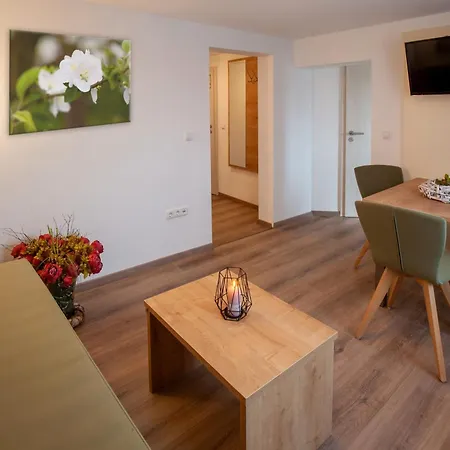 Appartement Gaestehaus Zur Quelle